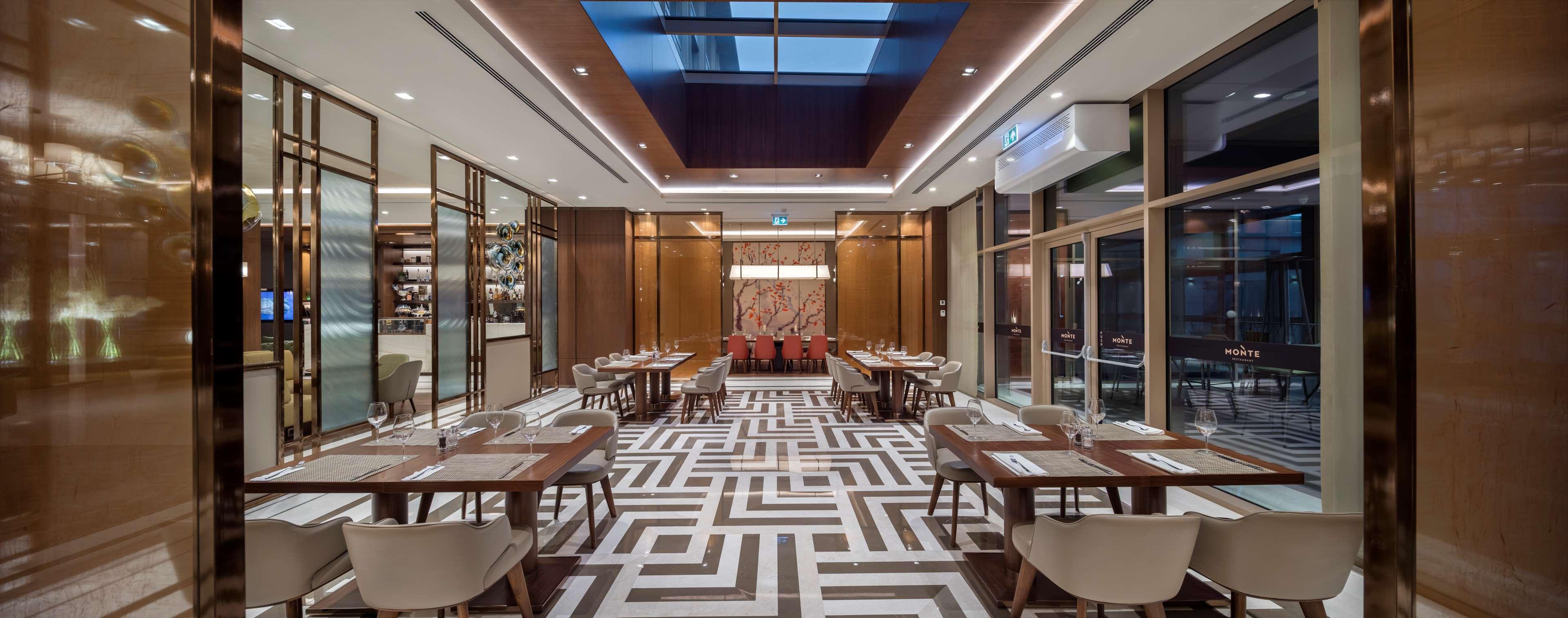斯科普里希尔顿逸林酒店 外观 照片 The restaurant